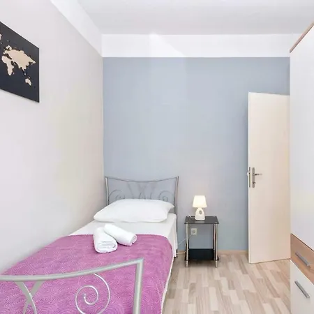 Apartment Maja Split